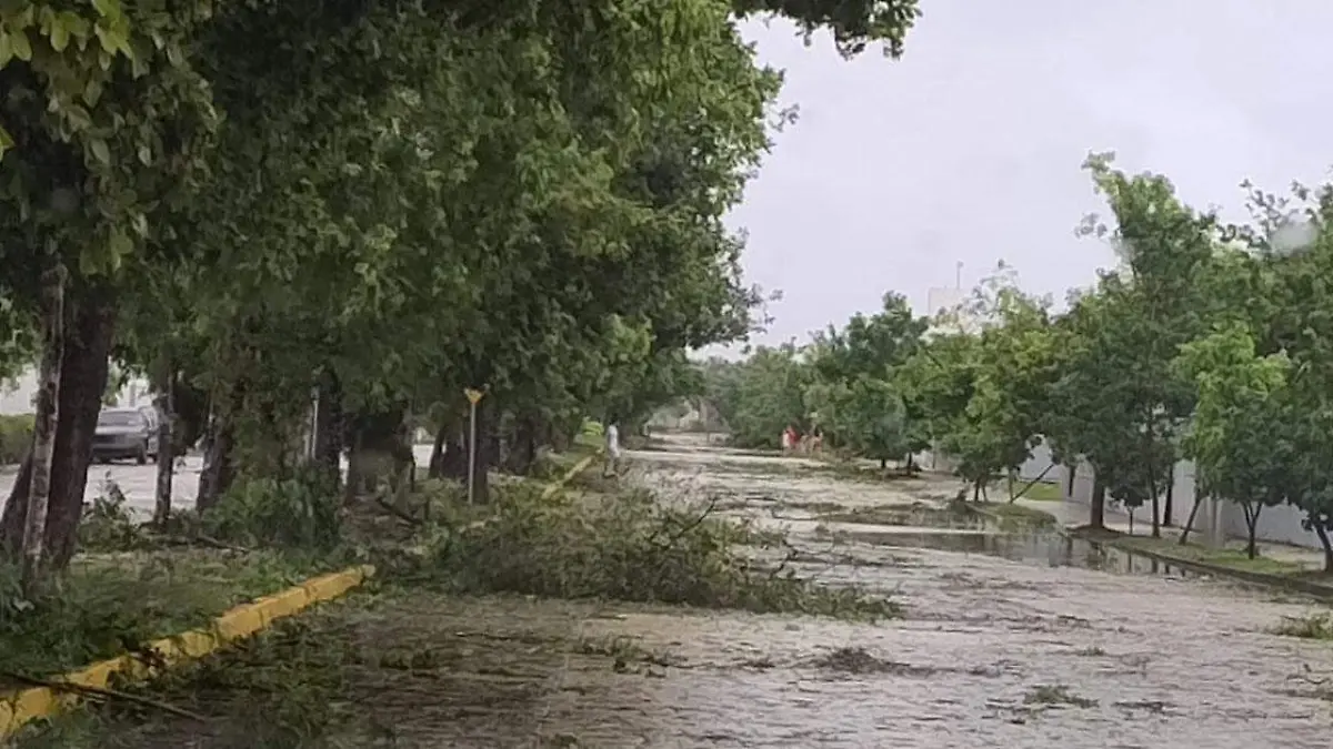 Quintana Roo se encuentra en alerta roja por la llegada del huracán Beryl